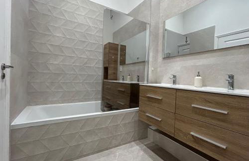 Appartement Avenue Feuchères Arènes - Photo 14