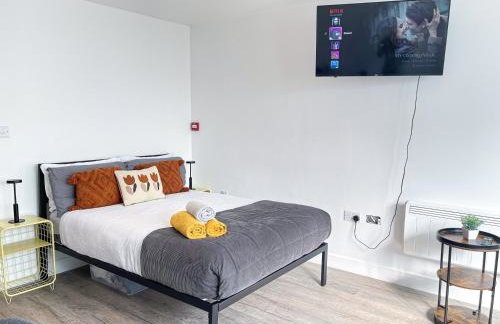 Fully-Furnished Studio Apt in Islington with Wi-Fi near Angel, Kings Cross & Upper Street by NourNest Apartments - Foto 5