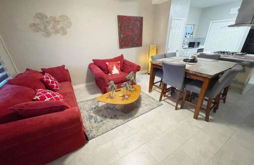 Close to All, Restful Duplex A in Downtown, UTEP, Hospitals - Foto 42