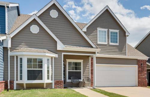 Pool and Lake Access Lovely Monkey Island Getaway - Foto 1