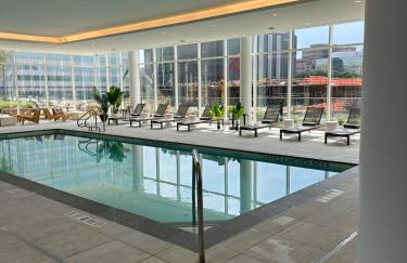 Bright, Modern Studio in White Plans - Foto 12