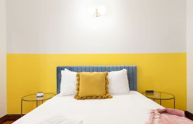 Sosuite 2BR Penthouse w W D Gym On-site Bar - Photo 21