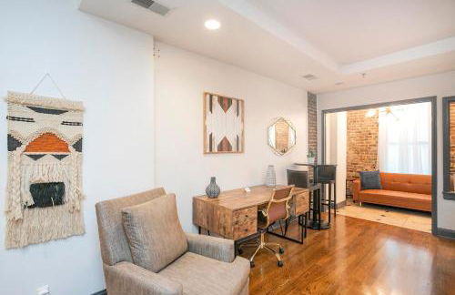 Spacious Penthouse ON the Broadway Strip - Foto 9