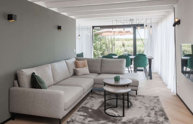 Beautiful Lodge in a Holiday Park - Foto 6