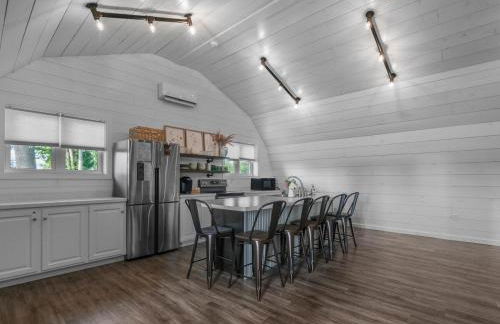 The Barn at Sharp Run-Modern Barn in the heart of Amish Country - Photo 8