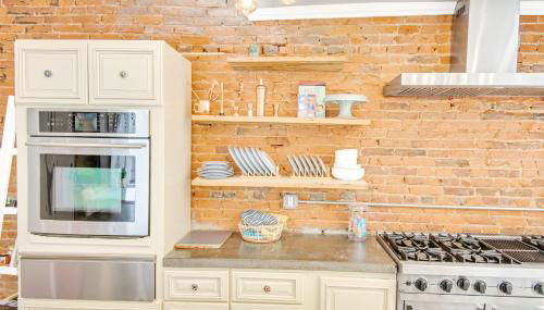 Spacious Oasis - Parking, Private Patio & Roofdeck - Foto 3, pet friendly