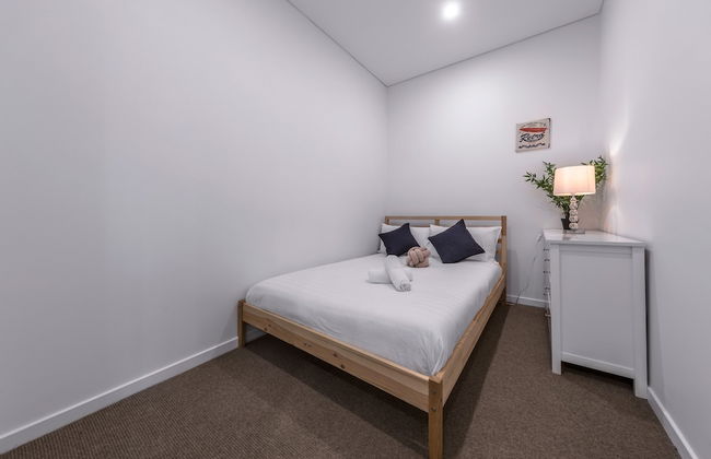 Airhome Southbank Riverside Tower - Photo 10