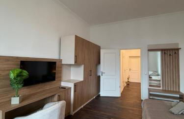 Jomi Stays - Kudamm - Foto 27