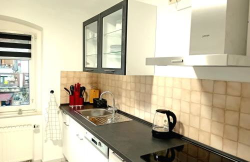 Seyfarthrooms - Ferienwohnung Zum Dorfladen Rathen - zentrale Lage mit direkter Anbindung an das Wanderwegenetz, moderne Inneneinrichtung - Foto 4