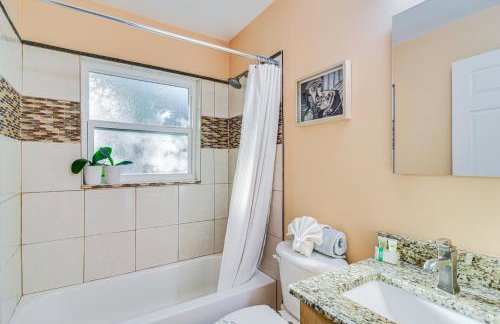 Lovely St Petersburg Home with Backyard Oasis - Foto 17