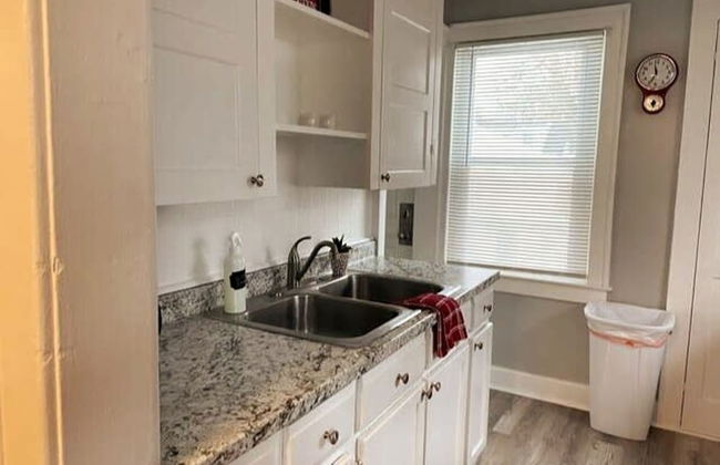 Automaniac Spot in the Heart of Pontiac 3 Beds 2 Baths - Foto 14