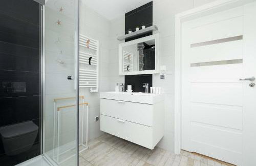 Baltic Home Houses Zastań with Parking by Noclegi Renters - Foto 21