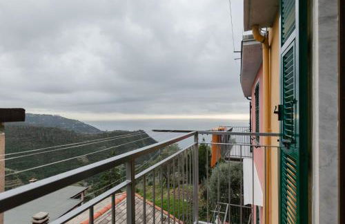 GuestHost - Volastra Cozy APT with Terrace & Seaview - Foto 12