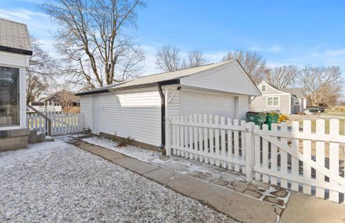 Charming Home in Speedway - Foto 32