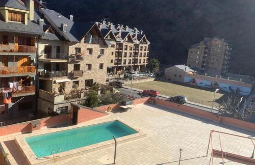 Apartamento dúplex acogedor con piscina en Rialp - Foto 7
