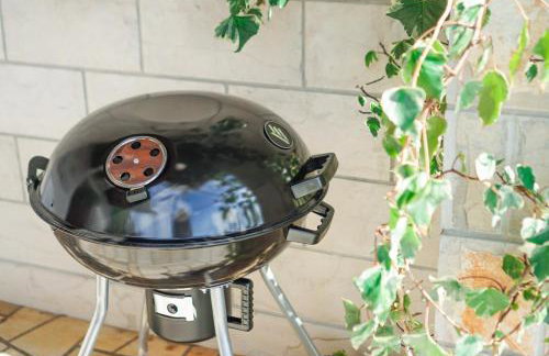 3 Bedroom Beach House with private sea access - Photo 25