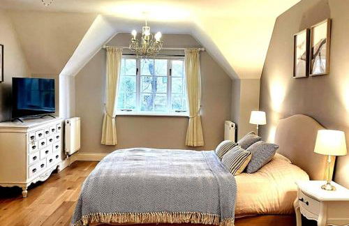 Large coastal cottage, private indoor pool, hut tub, sauna and steam pod - Photo 21