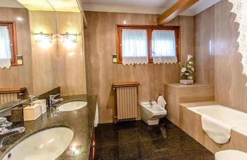 Picturesque Costa Brava Countryside Villa - Foto 25