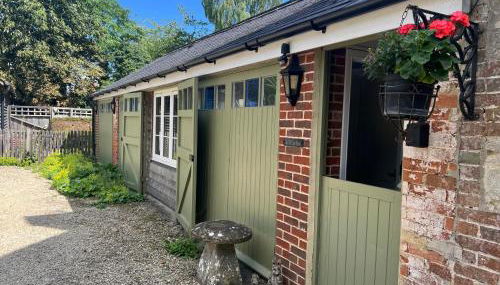 Old Cart Shed in Lyneham - Foto 1