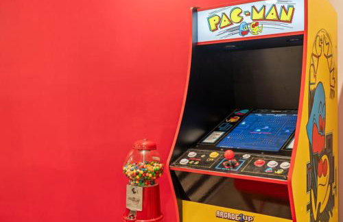 Hot Tub - Mins to Short North - Retro Game Room - Foto 28