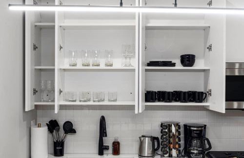 Steps from the Lake Edgewater Modern 2BD 2BA - Photo 19