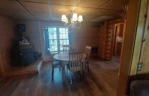 Riverside Cabin with Private Fishing Access! - Foto 2