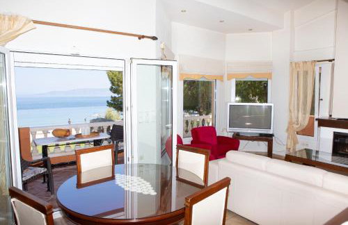 Pampas Seafront villa, 6 bedrooms, North Evvoia - Photo 50