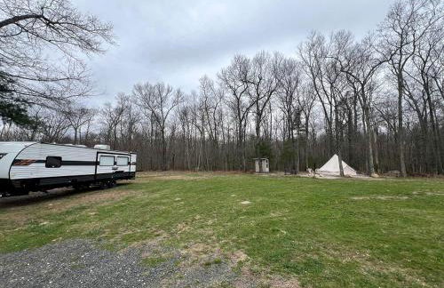 Lovely Bell Tent for Memorable Glamping Weekends in Conneticut - Foto 9