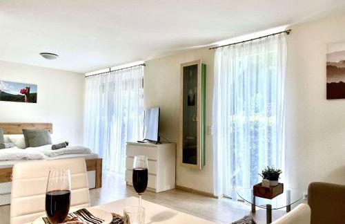 RelaxApartments BLACK FOREST DIAMOND direkt an der Hornberger Freilichtbühne - Sonnenterrasse mit Blick auf das Hornberger Schloss, schnelles Internet, für bis zu 2 Personen - Foto 4