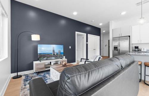 Luxury Lil' Italy 2BR, Sleeps 6 Free, Parking Gym - Foto 1