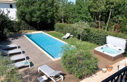 Modern Provençal Villa At The Forest's Edge - Foto 35