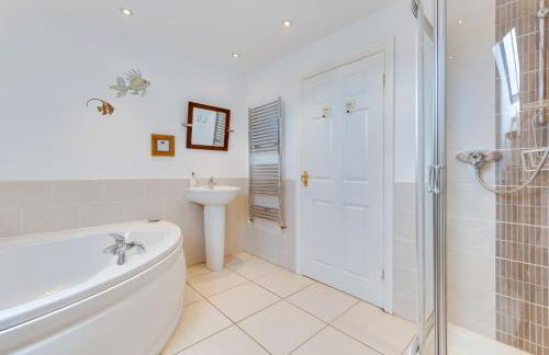 Moo House - Photo 21