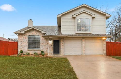 Luxury Living w Backyard Pool Oasis 5BD 3BA - Foto 43