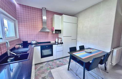 T3 Cozy Old House with XL garden - Foto 32