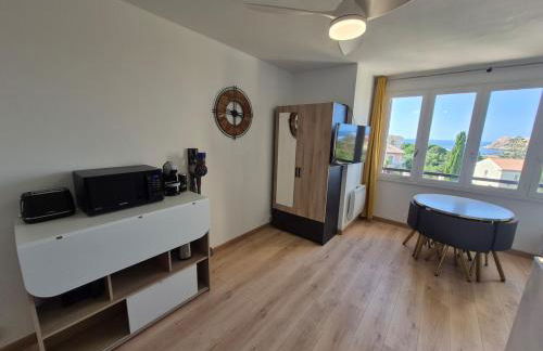 City center apartment with sea view - Foto 11