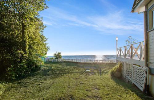 Lake Michigan Retreat - Photo 52