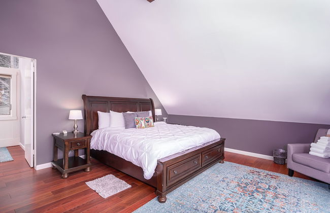 Classic Stowe Ski 3 Bedroom Chalet by RedAwning - Photo 5