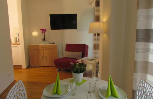 AMENITY-Garden-Apartments - Photo 28
