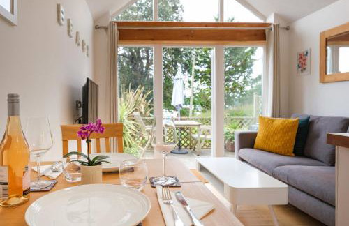 The Boathouse, Kingsbridge - Romantic detached annexe with parking & estuary walk to great pub - Foto 12