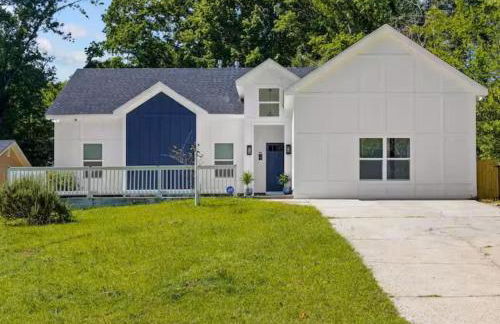 Charming Escape with Hot Tub & Fire Pit Winter Haven! - Foto 1