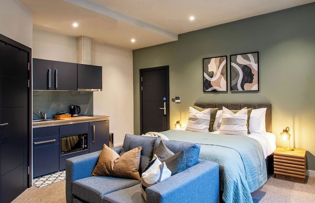 Thetford Hive - Photo 10