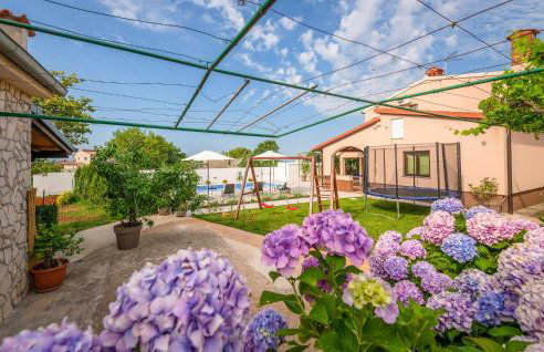 Amazing Home In Marcana - Foto 17