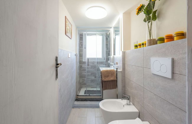 Lucca Old Town Apartment - Photo 17