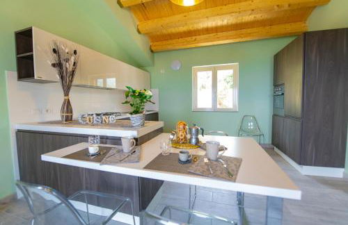 "Il Segreto" Vista Panoramica sulle Isole Eolie con Piscina, palestra e WiFi - Photo 1