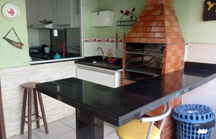 Casa Dulé, a poucos metros da praia - Foto 6