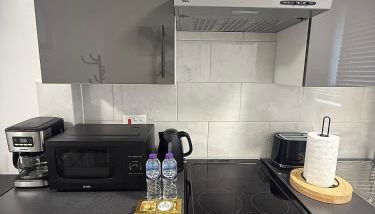 Modern Studio with Free Parking Near City Airport and ExCeL - Foto 5