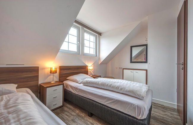 Luxury Villa with Fireplace near Reservoir in Nordeifel - Foto 4