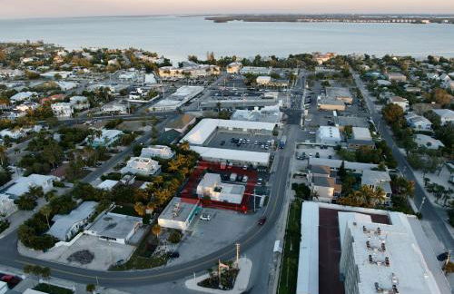 Luxury 2BR Oceanfront Condo with Rooftop Patio, 2 Minute Walk to the Beach! - Foto 26