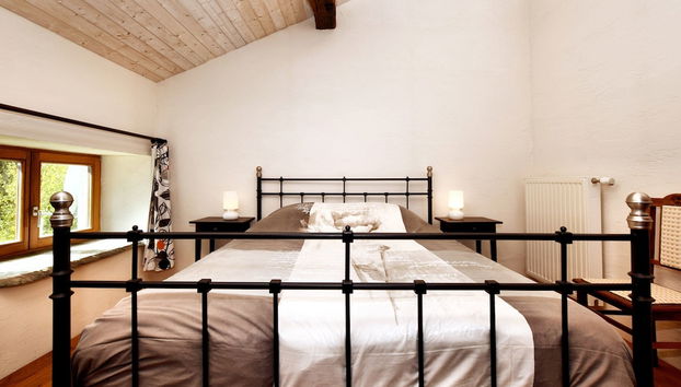 Forest-edge Stay, Burtonville - Photo 4, Room