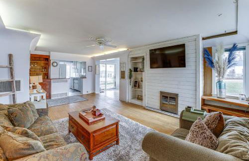 Quiet Manistee Home with Patio Less Than 1 Mi to Beaches! - Foto 1